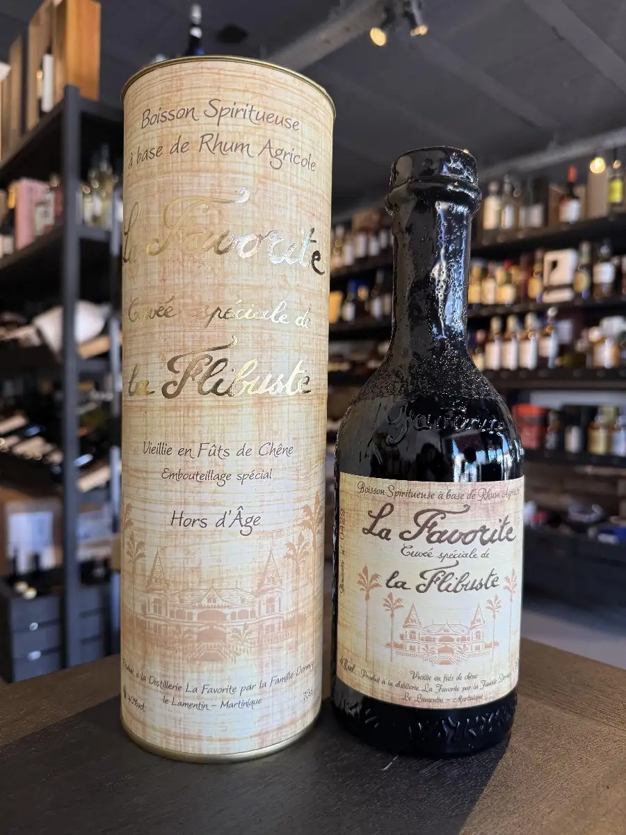 La Favorite - La Flibuste - Rhum Hors d'Age - 2002 - 70cl